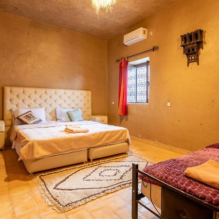 Auberge Sahara Garden Lac Yasmins Eksteriør billede