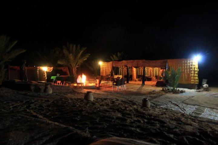 Auberge Sahara Garden Lac Yasmins Eksteriør billede