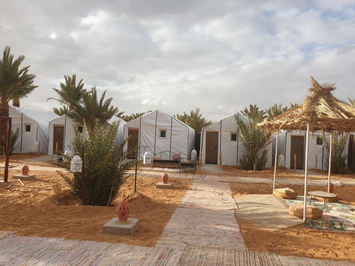 Auberge Sahara Garden Lac Yasmins Eksteriør billede