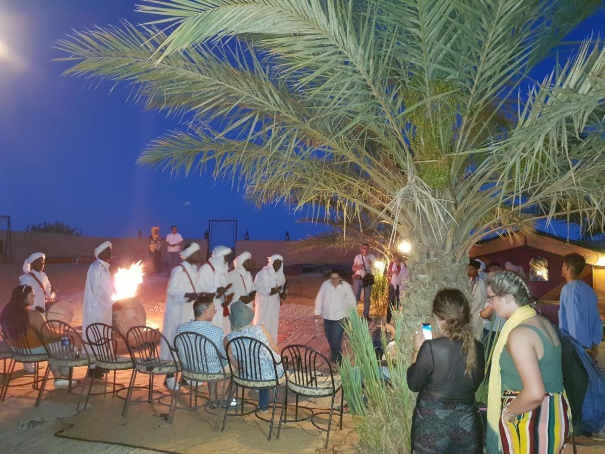 Auberge Sahara Garden Lac Yasmins Eksteriør billede