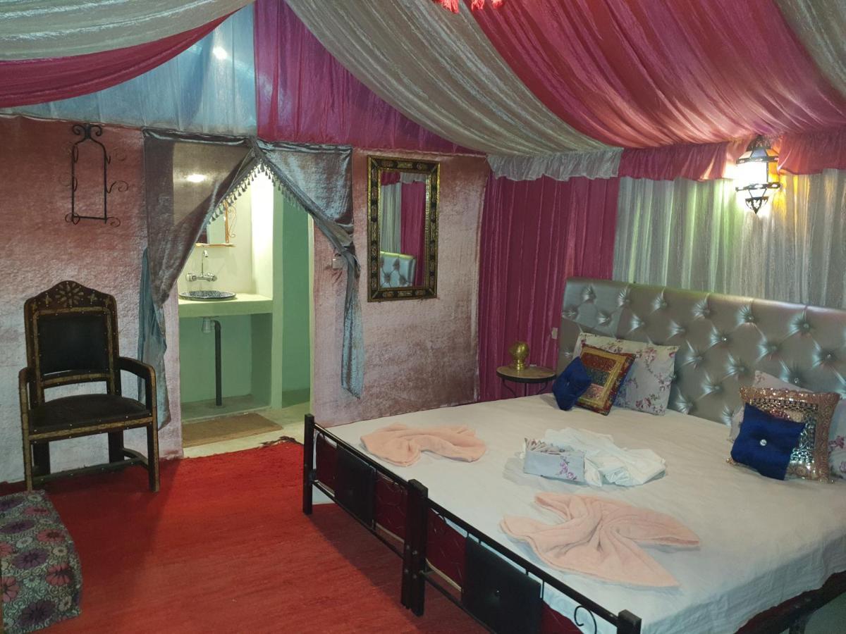 Auberge Sahara Garden Lac Yasmins Eksteriør billede
