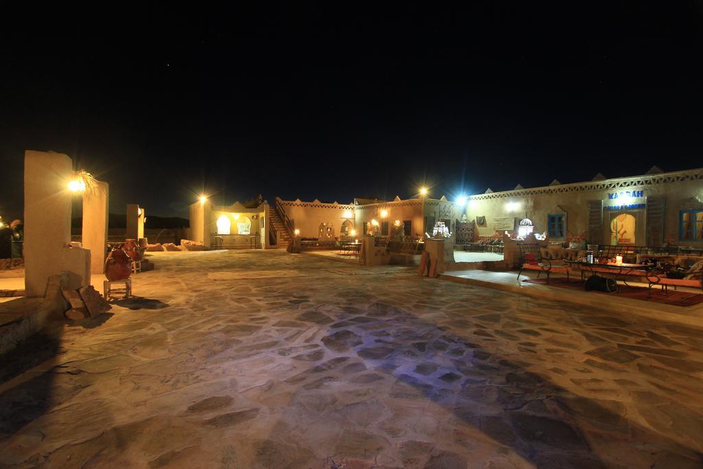 Auberge Sahara Garden Lac Yasmins Eksteriør billede